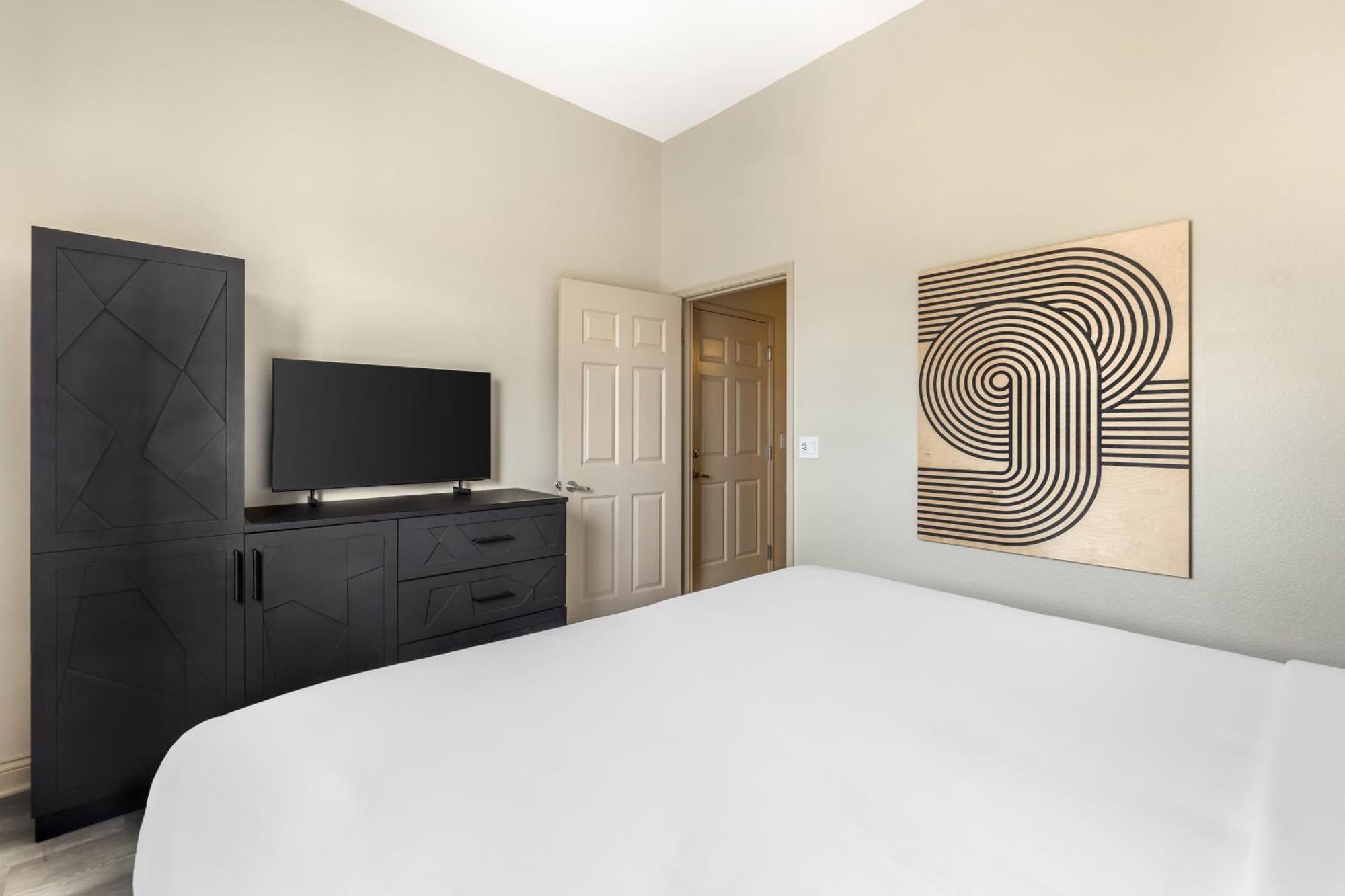 One Bedroom Standard