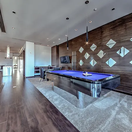 Palms Place One Bedroom Suite 1220 Sqft-2