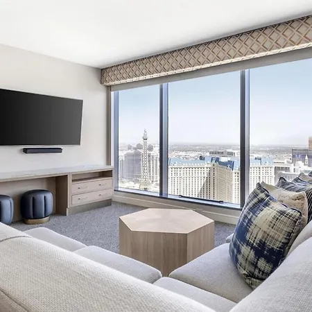 Suites At Elara Las Vegas Center Strip-No Resort Fees-2