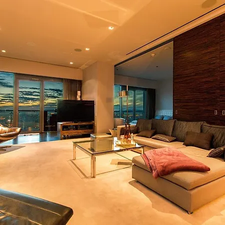 Dream Penthouse At Palms Place-3