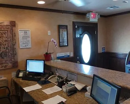 Emerald Suites At Cameron-2